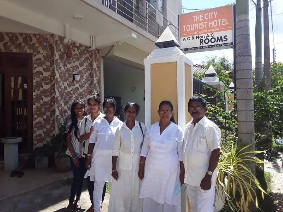 The City Tourist Hotel Anuradhapura Exterior photo