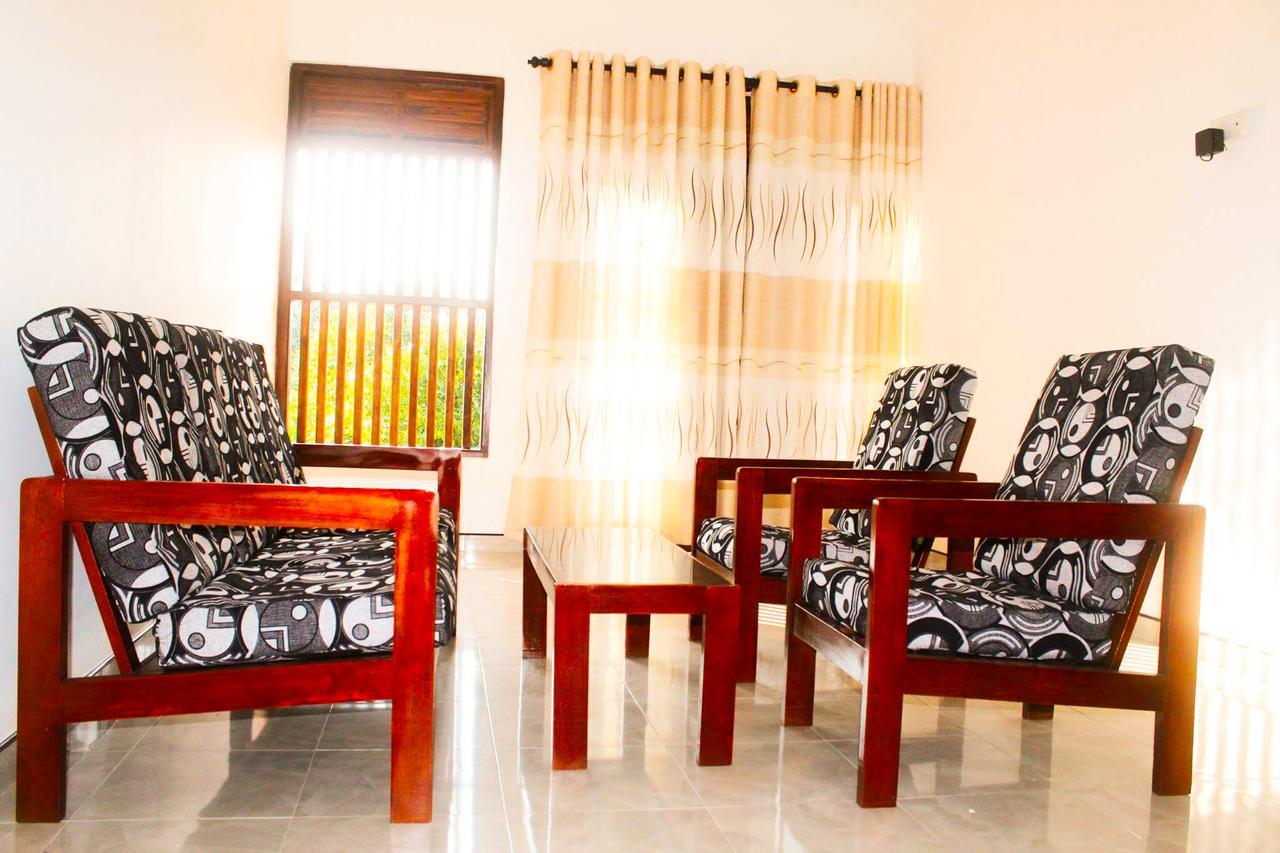 The City Tourist Hotel Anuradhapura Exterior photo