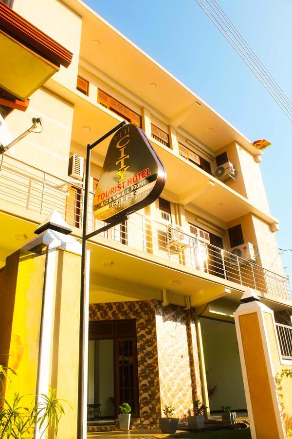 The City Tourist Hotel Anuradhapura Exterior photo